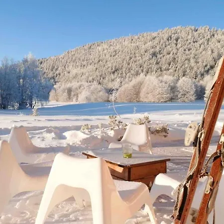 Le Du Lys Avec Jacuzzi Les Deserts (Savoie)