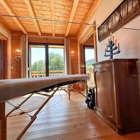 Le Du Lys Avec Jacuzzi Villa