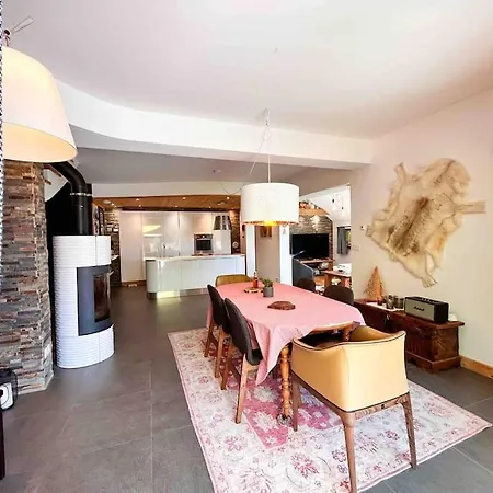 Villa Le Du Lys Avec Jacuzzi Les Deserts (Savoie)