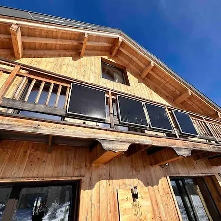 Le Du Lys Avec Jacuzzi Villa Les Deserts (Savoie)